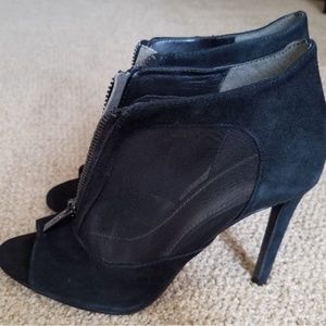 Guess black suede/mesh heel booties zip & peep toe